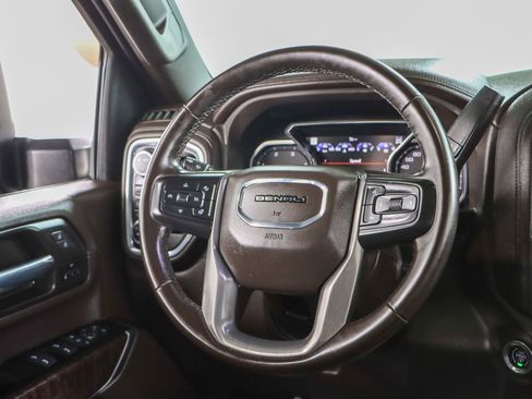 Used 2023 GMC Sierra 2500 Denali w/ Denali Ultimate Package image 13