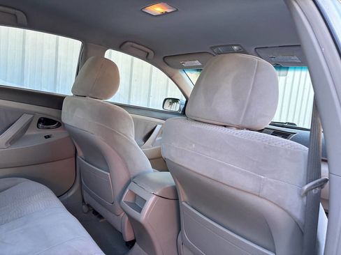 Used 2011 Toyota Camry LE w/ LE Extra-Value Pkg image 14