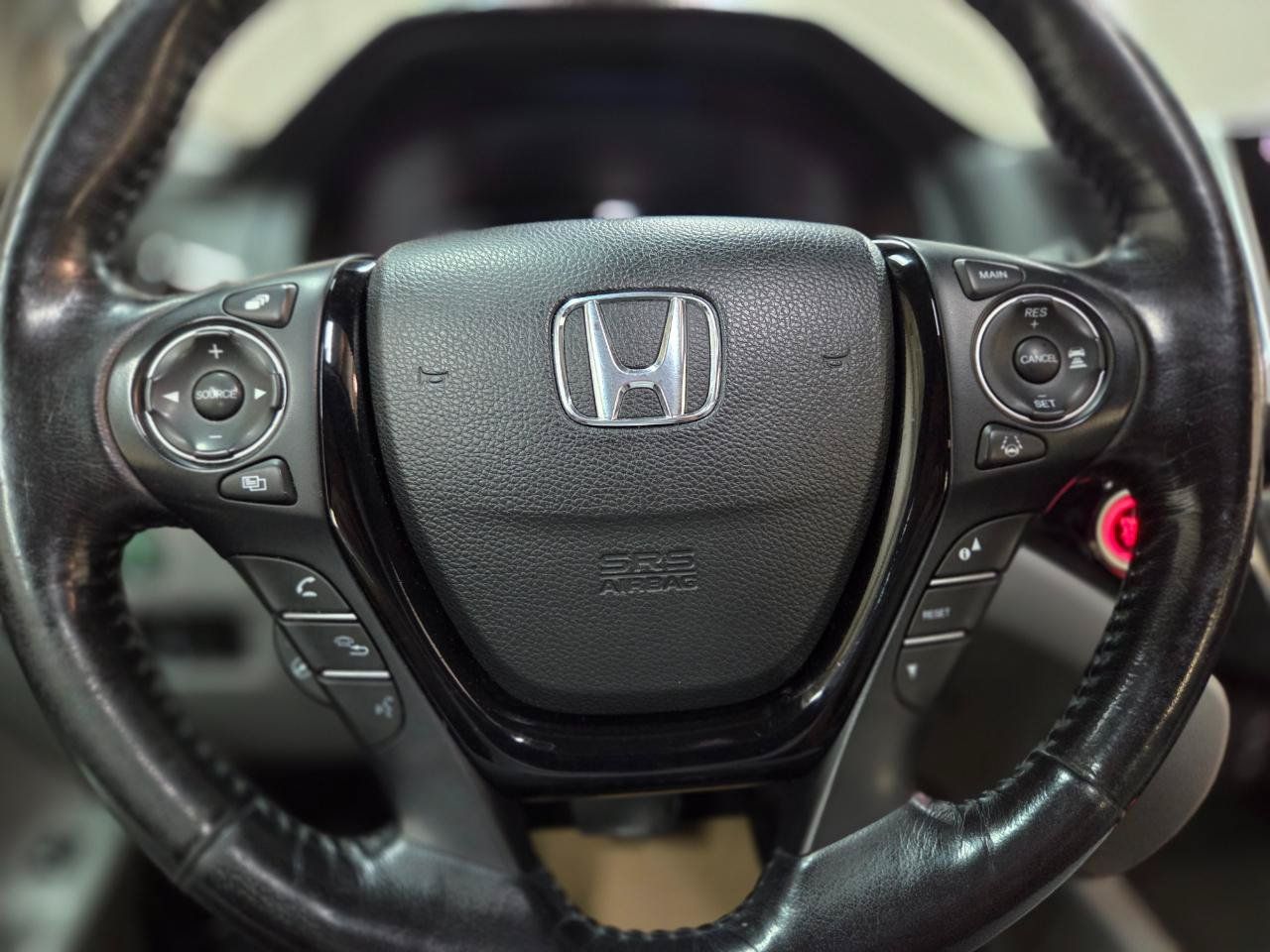 Used 2018 Honda Pilot Elite image 35