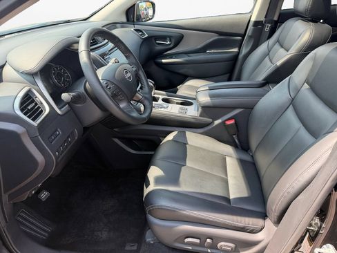 Used 2024 Nissan Murano SV AWD/4WD image 15