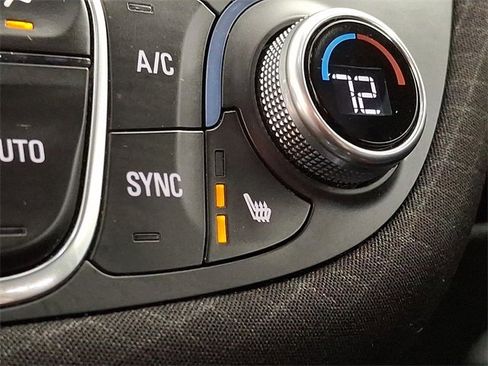 Used 2022 Chevrolet Malibu LT image 22