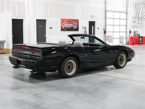 Used 1991 Pontiac Firebird Trans Am image 31