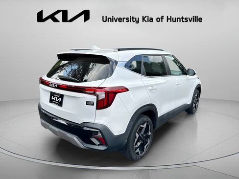 Used 2024 Kia Seltos EX FWD image 8