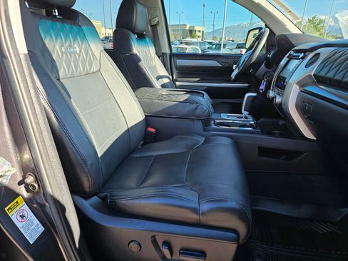 Used 2017 Toyota Tundra Platinum AWD/4WD image 32