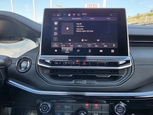 New 2026 Jeep Compass Latitude image 16