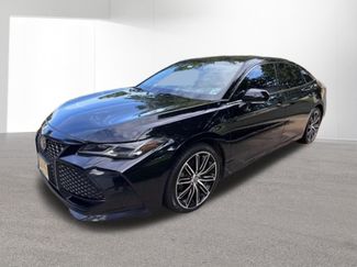 Used 2021 Toyota Avalon Touring FWD video 2