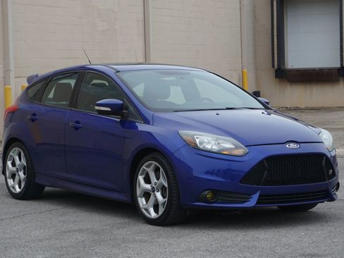 Used 2014 Ford Focus ST FWD image 3