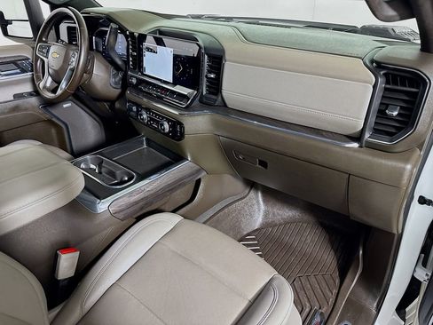 Used 2024 Chevrolet Silverado 3500 LTZ w/ LTZ Texas Edition AWD/4WD image 28