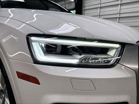 Used 2018 Audi Q3 2.0T Premium Plus w/ Premium Plus Package FWD image 35