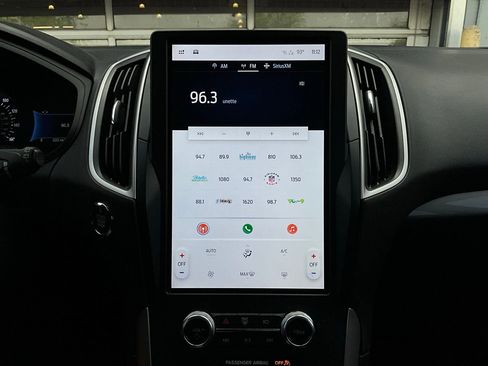 Used 2022 Ford Edge SE w/ Black Appearance Package image 29