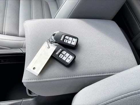 Used 2018 Honda CR-V EX image 10
