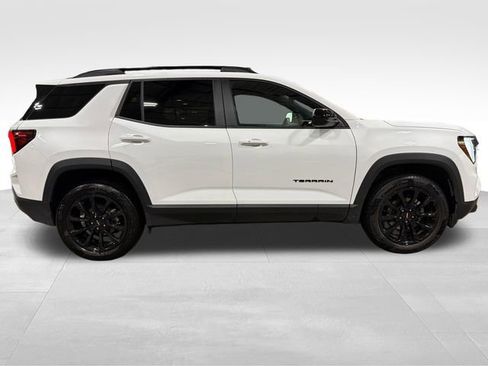 Used 2026 GMC Terrain Elevation w/ Elevation Premium Package AWD/4WD image 8