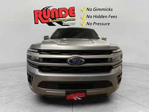 Used 2024 Ford Expedition XLT AWD/4WD image 9