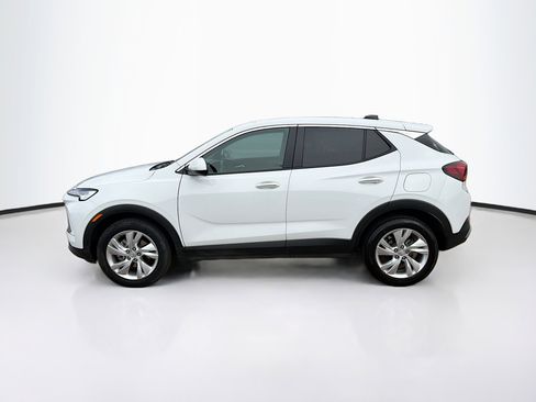 Used 2025 Buick Encore GX Preferred AWD/4WD image 4