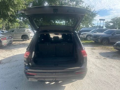 Used 2021 Volkswagen Tiguan SE R-Line FWD image 8