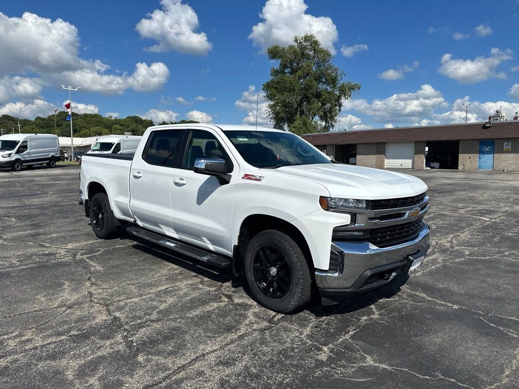 Used 2019 Chevrolet Silverado 1500 LT w/ All-Star Edition AWD/4WD image 3