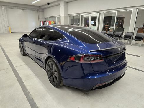 Used 2021 Tesla Model S Plaid image 4