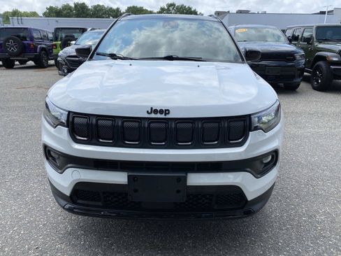 Certified 2022 Jeep Compass Latitude w/ Sun and Sound Group AWD/4WD image 9