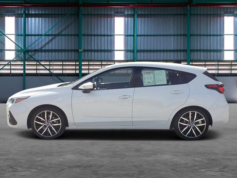 Used 2025 Subaru Impreza 2.0i Sport AWD/4WD image 2