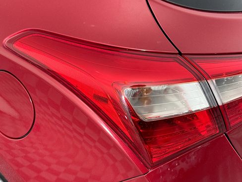 Used 2016 Hyundai Elantra GT FWD image 33