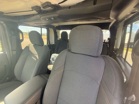 New 2026 Jeep Gladiator Willys image 23