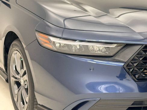 Used 2024 Honda Accord EX-L image 5