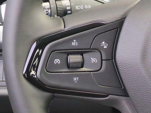 New 2027 Chevrolet Bolt LT w/ Comfort Package FWD image 15