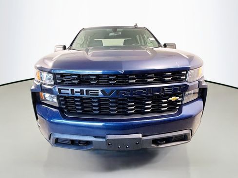 Used 2021 Chevrolet Silverado 1500 Custom w/ LPO, Dark Essentials Package image 2