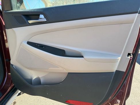 Used 2018 Hyundai Tucson SEL image 28