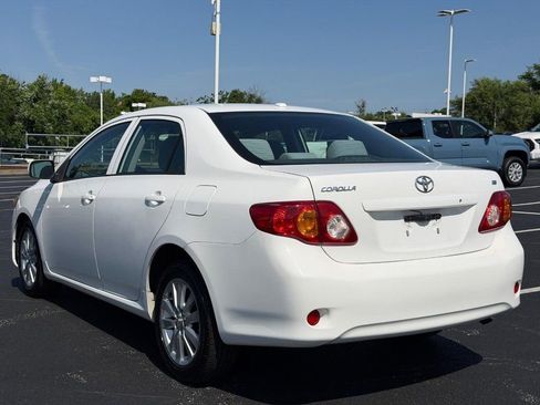 Used 2010 Toyota Corolla LE FWD image 7