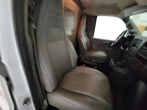 Used 2020 GMC Savana 3500 w/ Driver Convenience Package RWD image 11