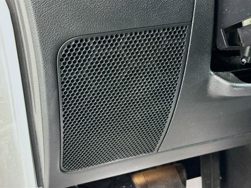 Used 2013 Jeep Wrangler Unlimited Sahara image 17