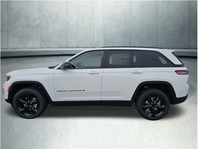 New 2025 Jeep Grand Cherokee Altitude