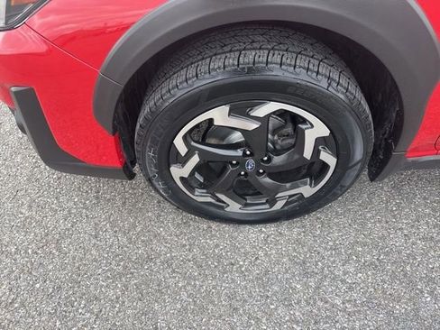 Used 2023 Subaru Crosstrek 2.5i Limited w/ Moonroof Package image 9