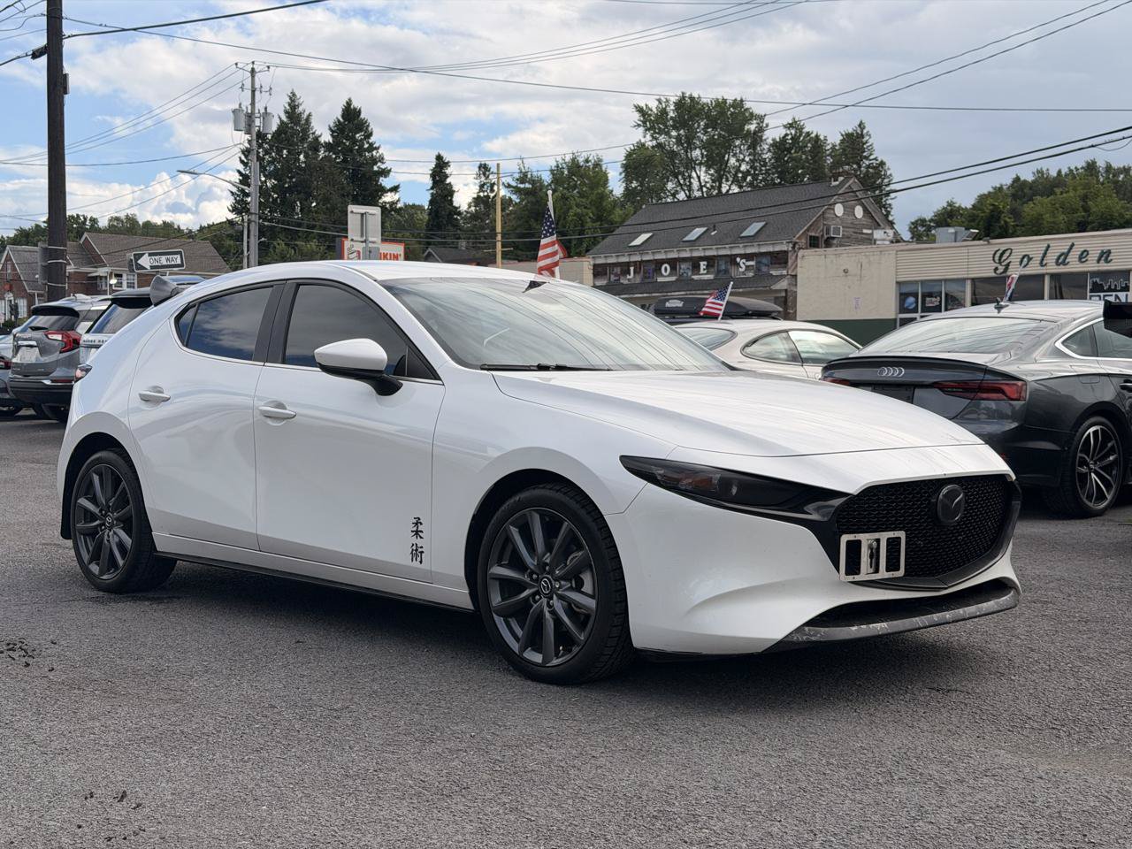 Used 2019 MAZDA MAZDA3 AWD Hatchback image 3