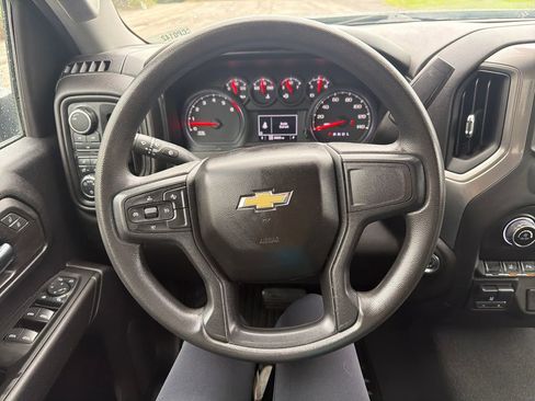 Used 2025 Chevrolet Silverado 2500 Custom w/ Custom Value Package AWD/4WD image 14