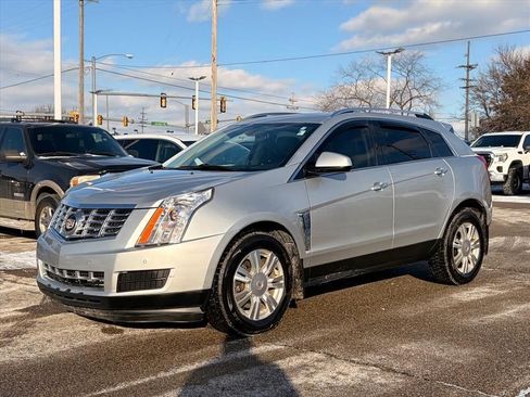 Used 2015 Cadillac SRX Luxury image 30
