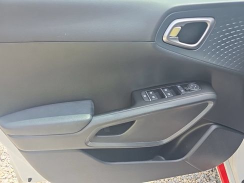 Used 2022 Kia Soul GT-Line FWD image 14