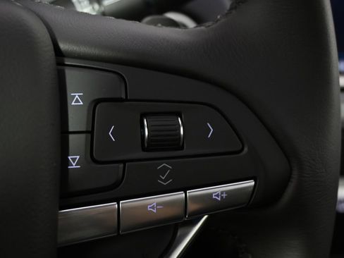 New 2025 Cadillac XT6 Luxury image 34