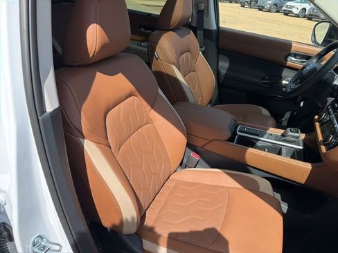 New 2026 Nissan Pathfinder Platinum image 22