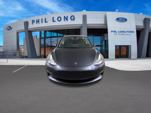 Used 2022 Tesla Model 3 Long Range AWD/4WD image 8