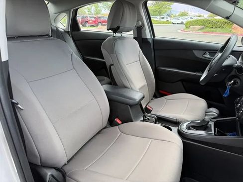 Used 2021 Kia Forte LXS FWD image 22