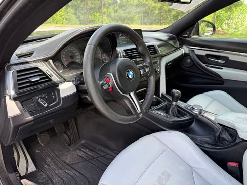 Used 2018 BMW M4 Coupe RWD image 22
