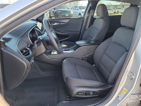 Used 2020 Chevrolet Malibu LT image 14