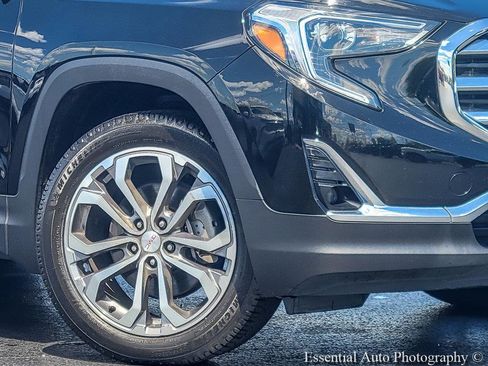 Certified 2020 GMC Terrain SLT w/ Preferred Package AWD/4WD image 4