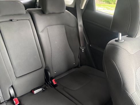 Used 2025 Kia Sportage LX FWD image 37
