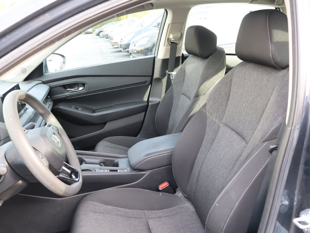 Used 2023 Honda Accord EX image 11