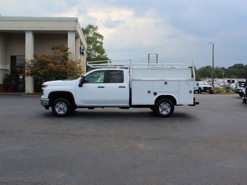 Used 2024 Chevrolet Silverado 2500 W/T w/ WT Convenience Package RWD image 12