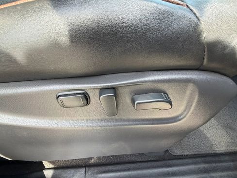 Used 2018 Nissan Armada SL w/ Moonroof Package image 38