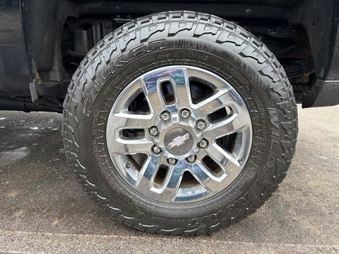 Used 2019 Chevrolet Silverado 3500 LTZ w/ Duramax Plus Package image 17